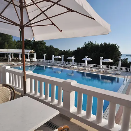 酒店 Maistra Select