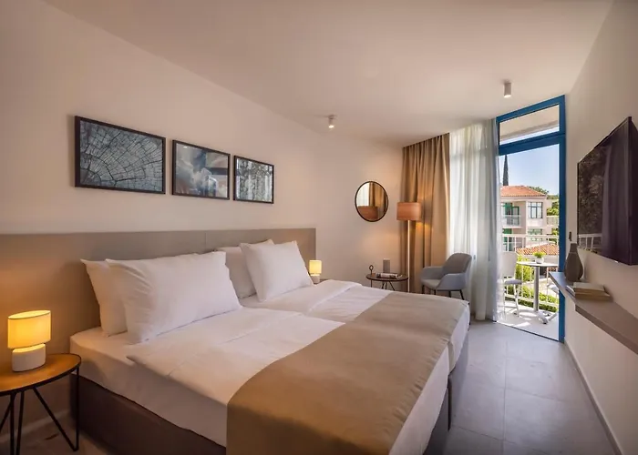 Maistra Select 冯塔纳